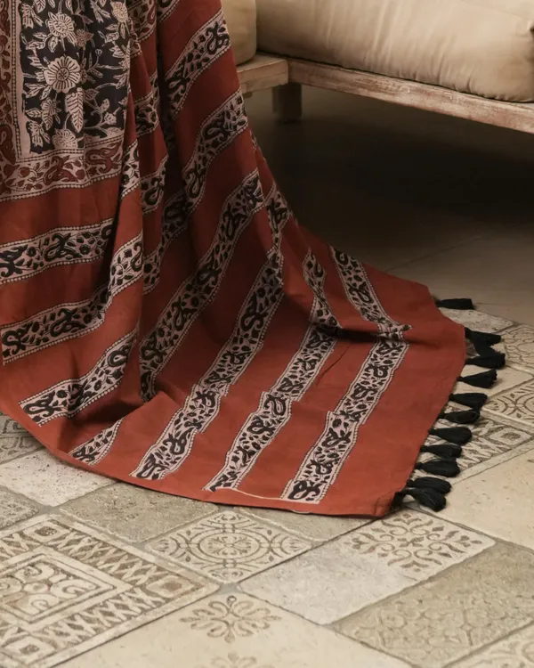 Black_Cotton_Jaal_Print_Mul_Saree_For_Women
